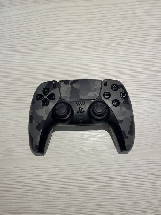 Продаю джойстики для PS5