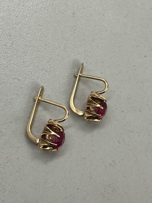 Золотые серьги 583