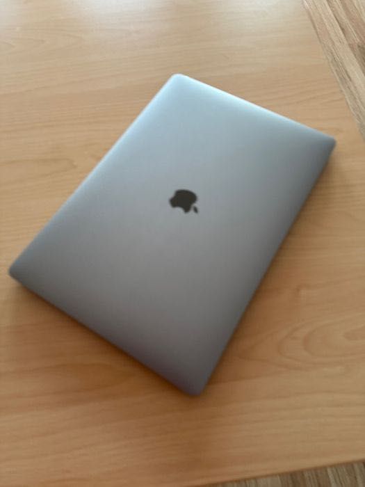 Macbook Pro, 16 inch, 2019, Space Gray, 2.6 Ghz, RAM 32GB, SSD 512GB