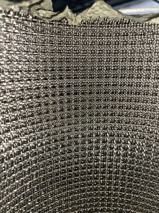 Nerjaveyka setka (Zanglamas metall to'r)