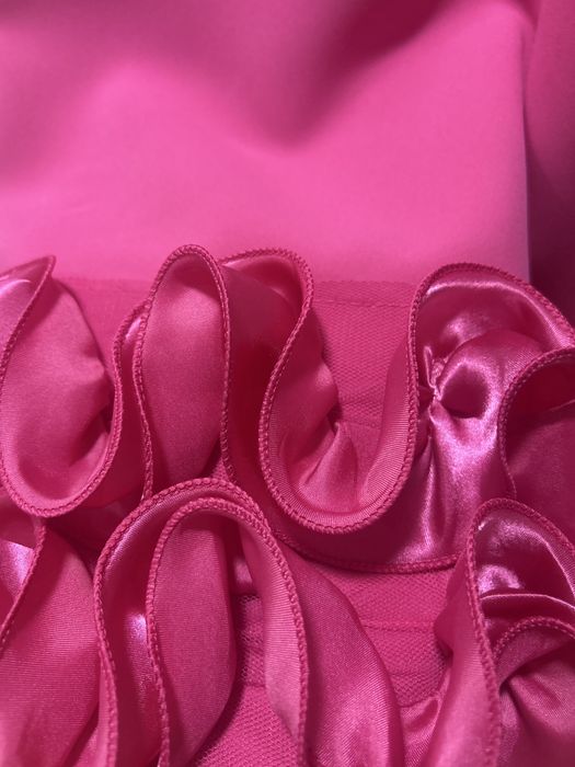 Әдемі көйлек сатылады тегін жеткізумен