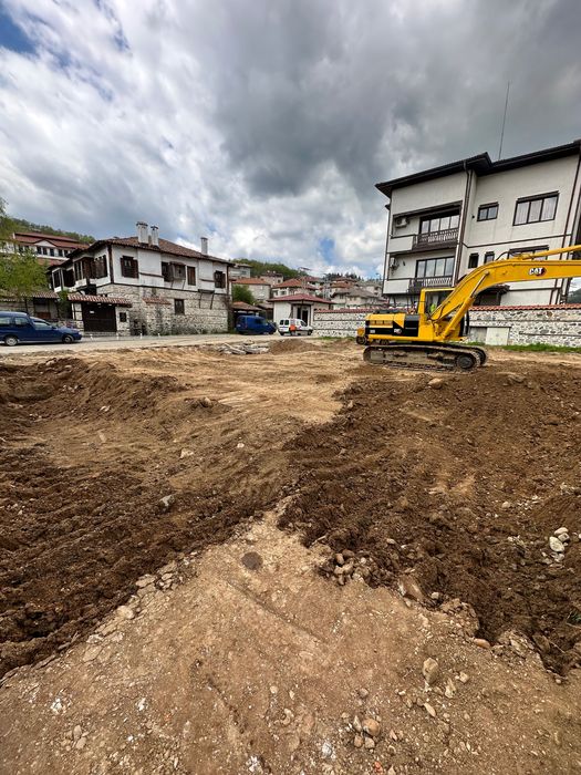 Продава багер в перфектно състояние