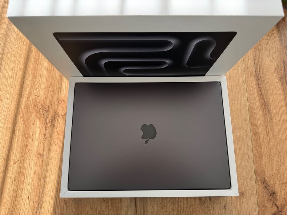 НОВ MacBook Pro 16" M4 PRO Chip 14-Core CPU/20-Core GPU/24 RAM/512 SSD