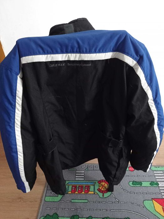 Мото яке с протектори DAINESE