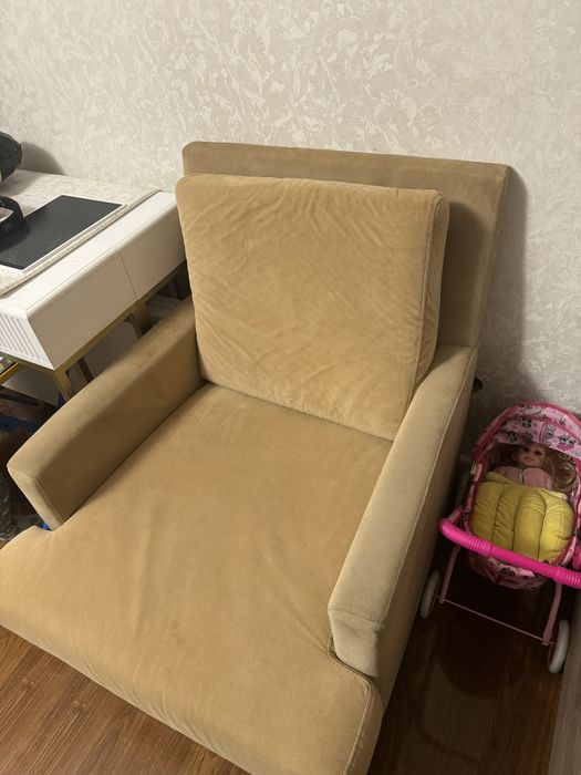 Кресло для гостинной, кабинета