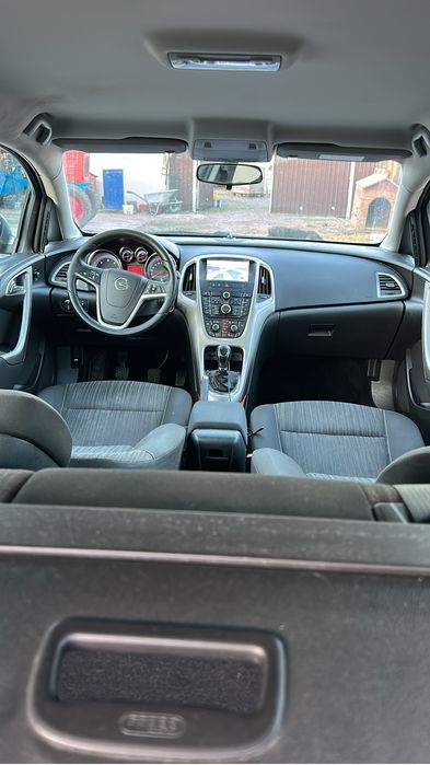 Opel astra j 2012