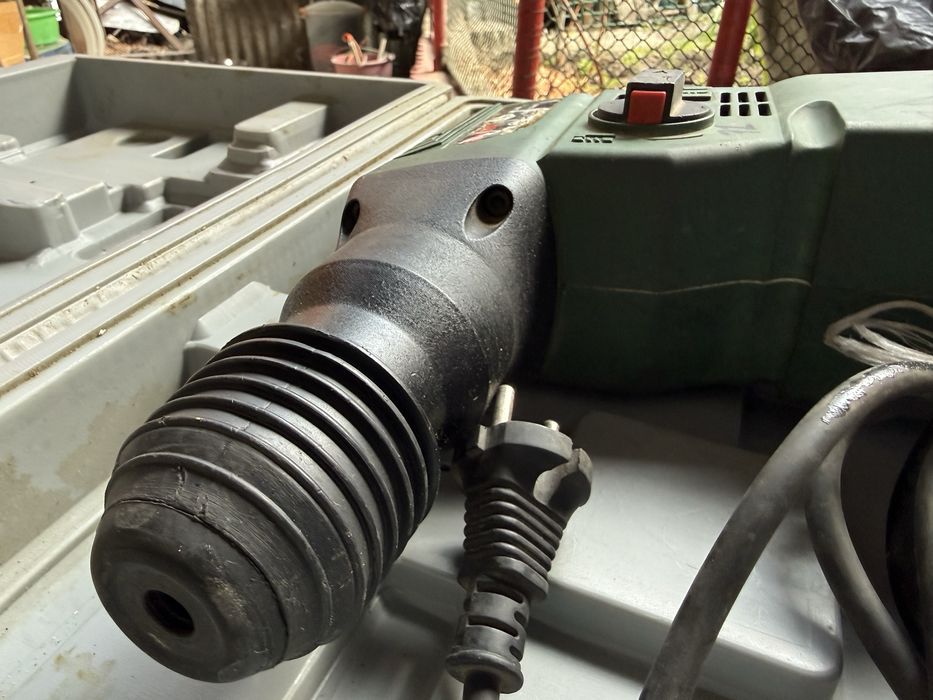 Перфоратор GEREX 1500 Вт, SDS+, кейс, рабочий