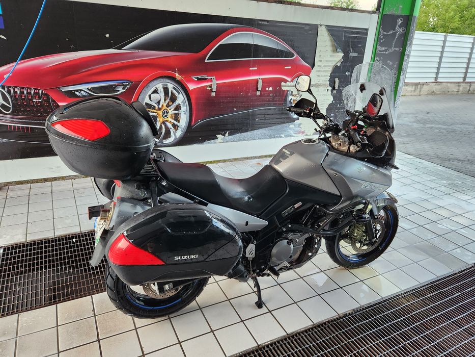 Suzuki V-Strom 650