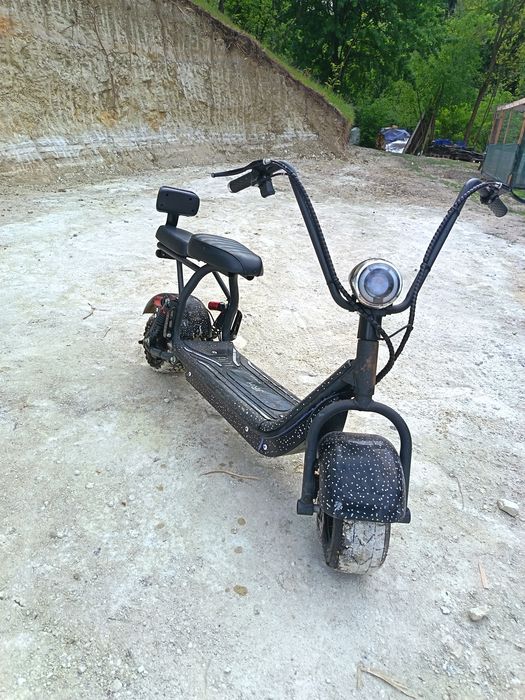Vand motocicleta electrică