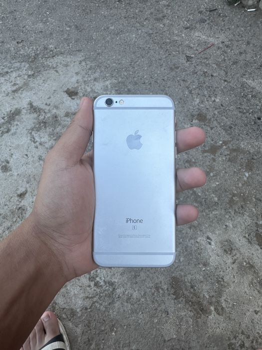 Продавам Iphone 6s 16gb