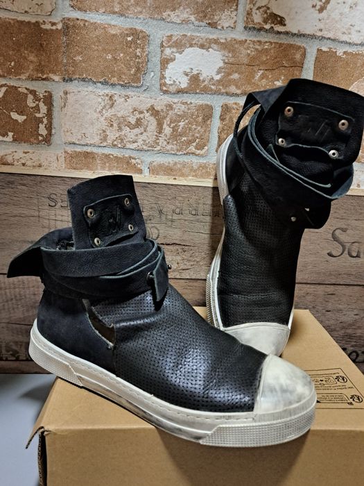 Дамски български  обувки от естесвена кожа - Пещера