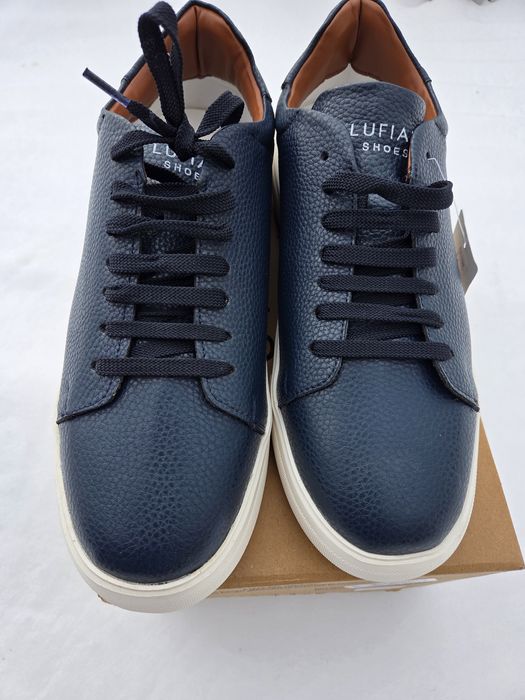 Adidași casual bleumarin. 43