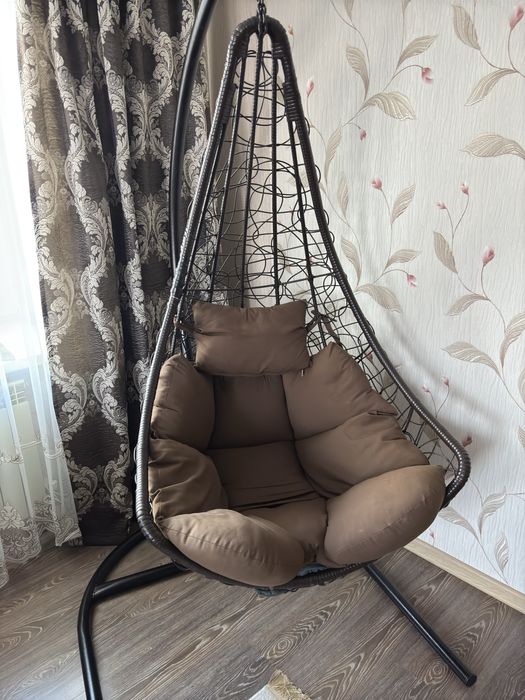 Кресло кокон, коричневое