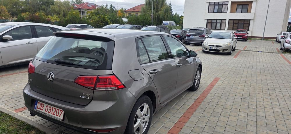Vand golf 7 din 2016 1200 benzina euro 6