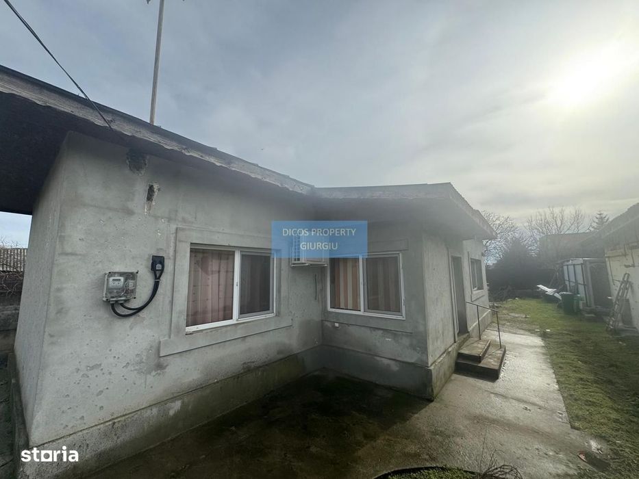 Casă de vânzare – Strada Mugurilor