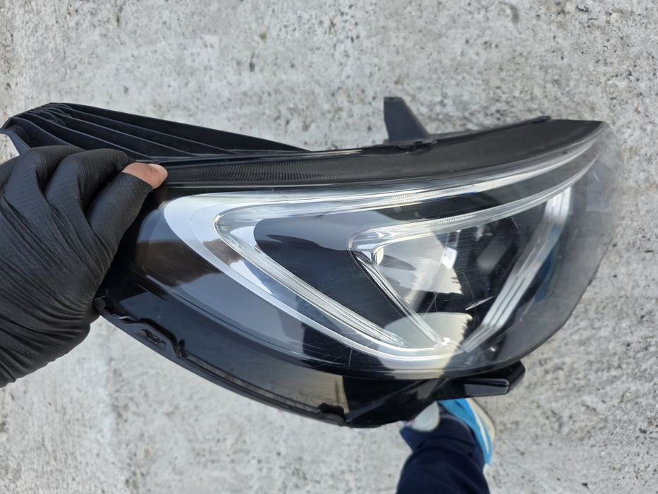 Far dreapta LED DRL fara modul YP00015580  Opel Grandland X