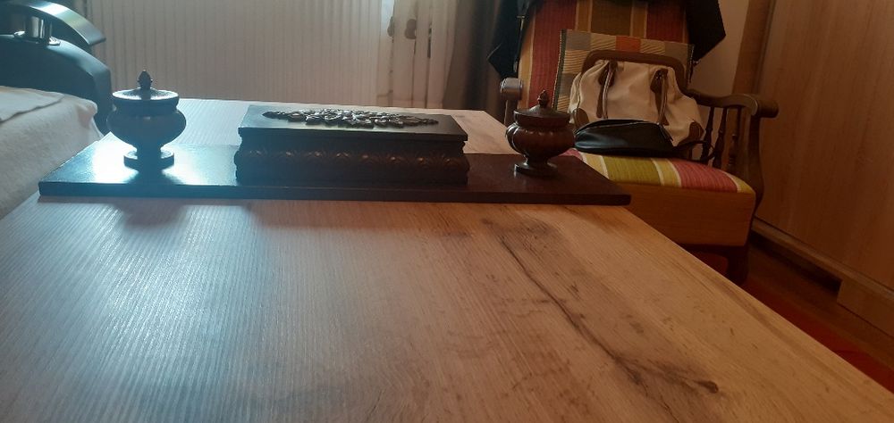 Vând pentru birou în stare perfecta