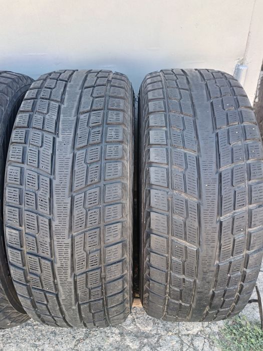 Продам комплект шин 265/65/R17