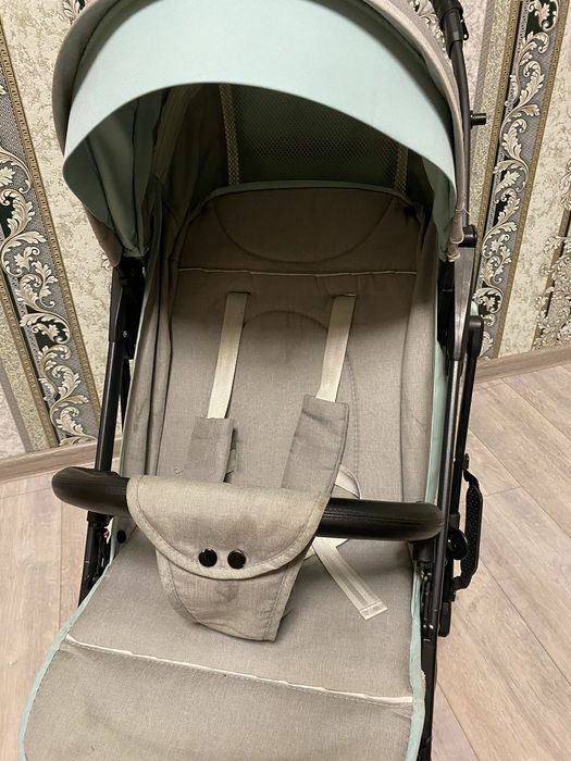 Срочна продам коляску