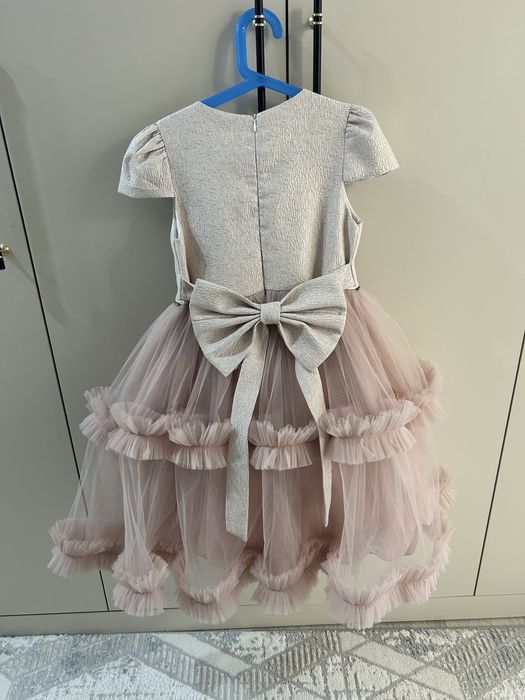 Нарядное платье для девочек