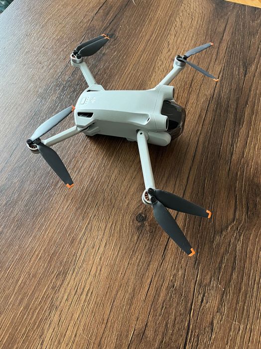 Дрон DJI Mini 3 Pro