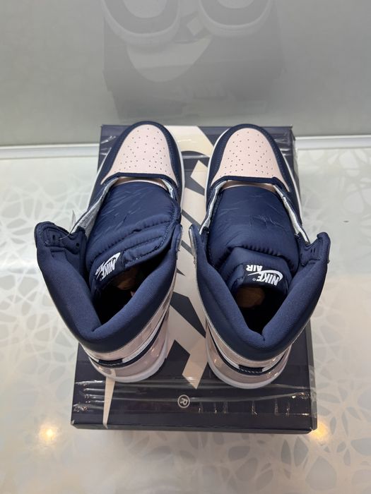 Jordan 1 Retro High OG Atmosphere 41 Номер Кецове + Кутия