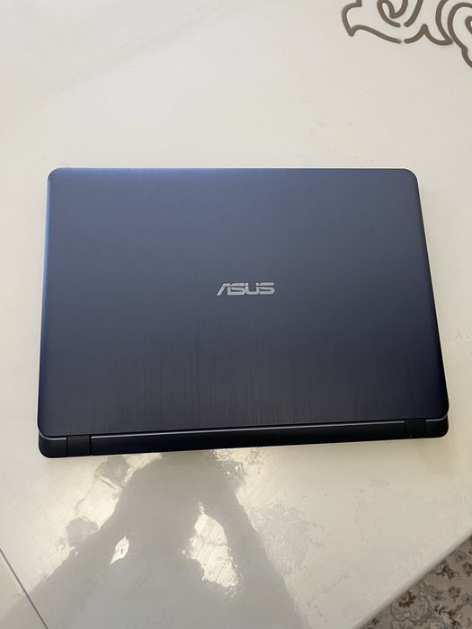 ipad 7th generation и ноутбук Asus