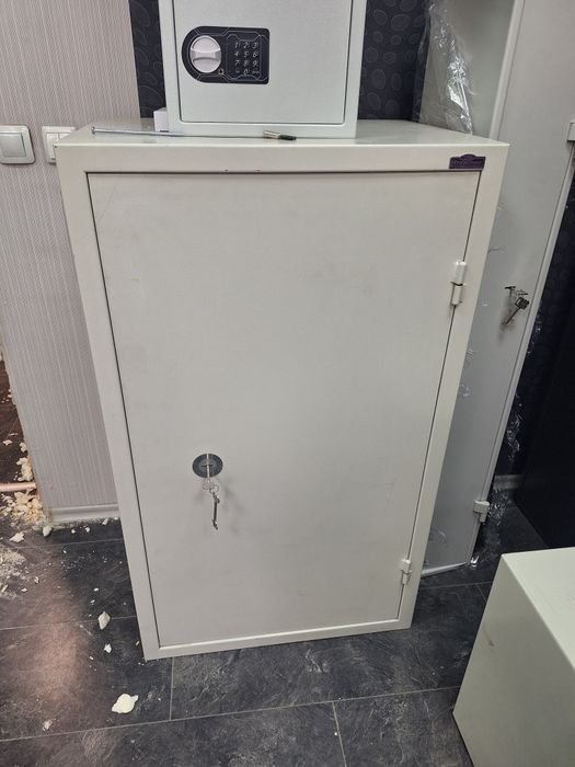 Сейфове, каси с транспортни дефекти