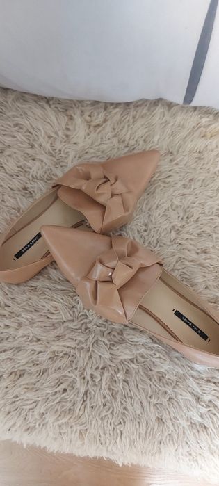 Почти нови обувки Зара и маратонки Адидас , Найк41 номер