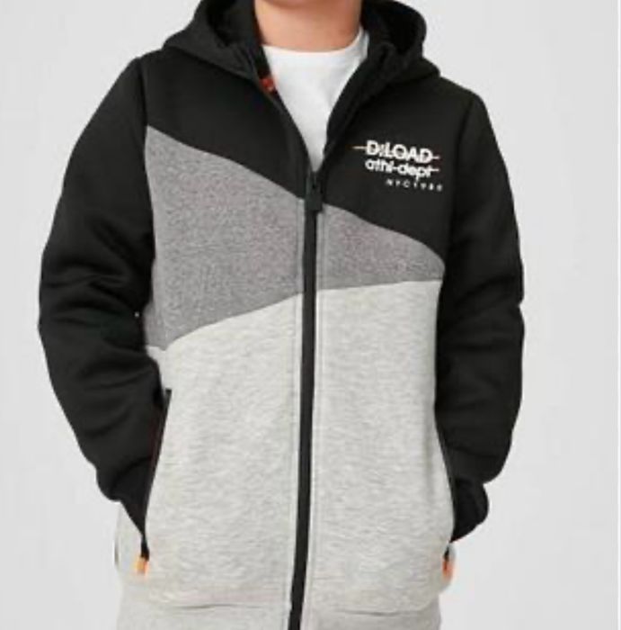 Сразу несколько  вещей продаю