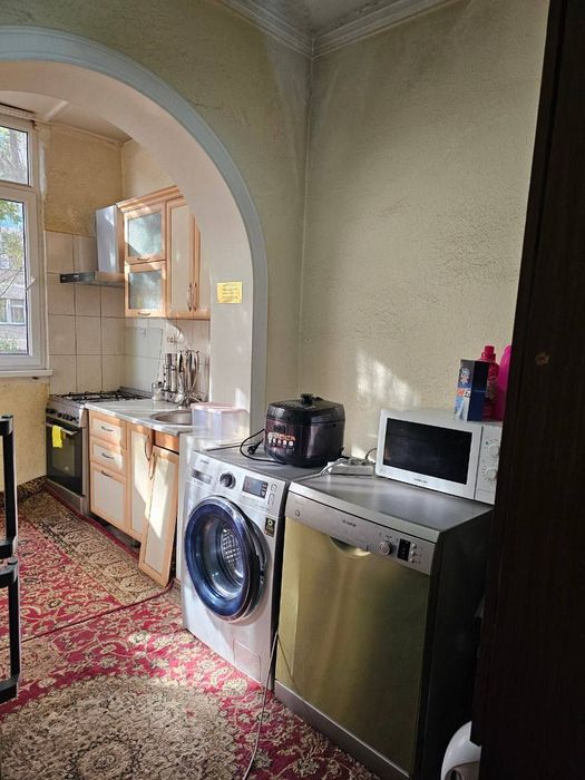 Юабад 15. 3/2/5. 2/6 балкон. Метро рядом