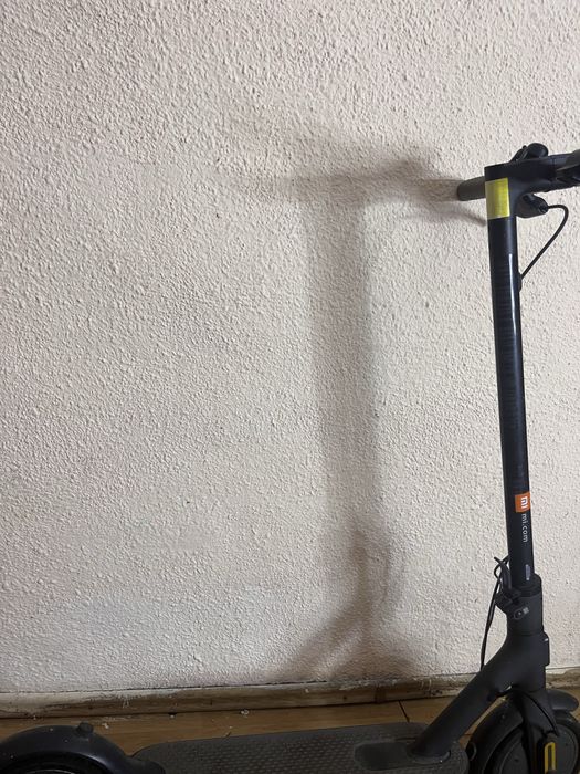 Xiaomi Mi Electric Scooter