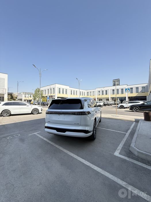 Dongfeng EP 008 Max 2026/05 Gibrid sotuvda tayyor