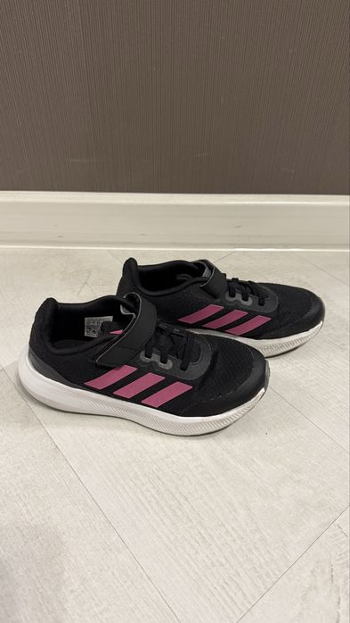 Кроссовки Adidas 30 и 33 рр