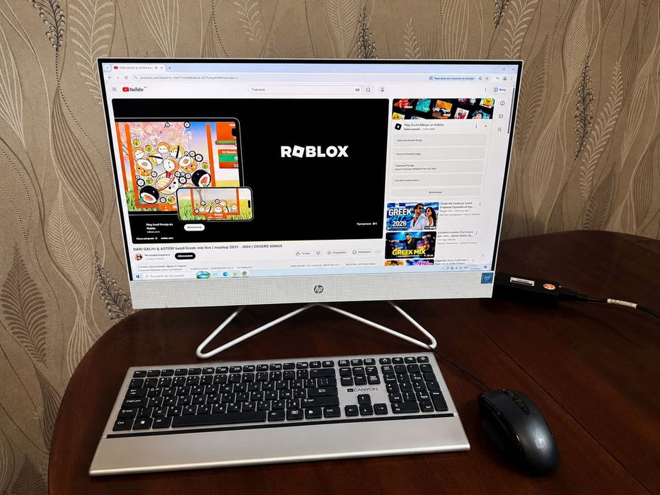 HP All-in-One 24 компютър с монитор