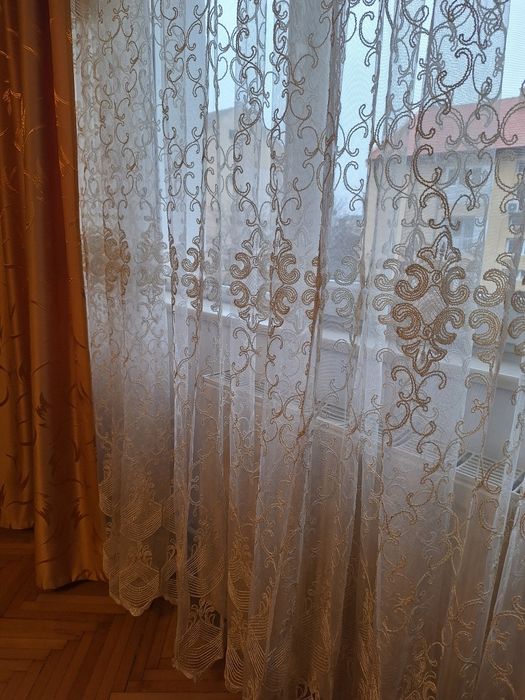 Perdea eleganta 8m alb cu auriu