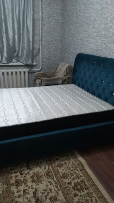 Сррчно двухспальная кровать
