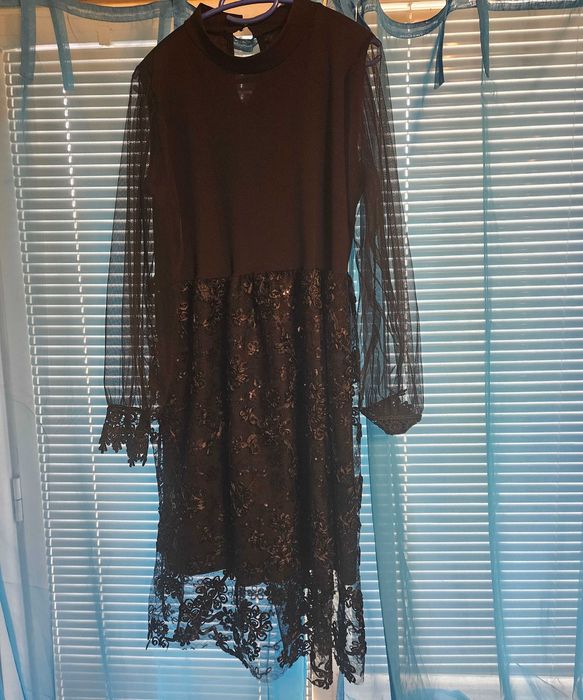 Дамска стилна рокля