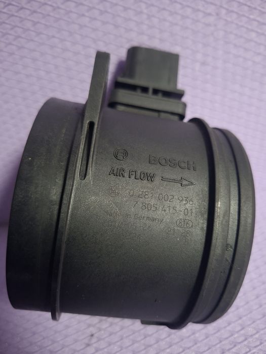 Debitmetru aer BMW X3 E83 Cod 7805415