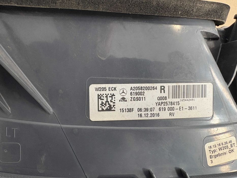 Stop dreapta Mercedes C class W205 AMG cod A2058200264 ORIGINAL