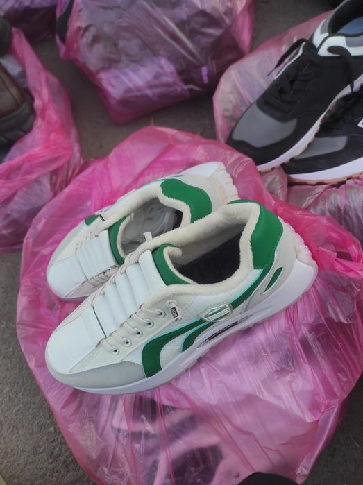 Kuz qish va bahor faslidayam ajoyib oyoq kiyim bu juda sifatli