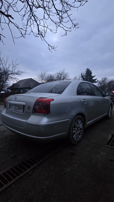 Toyota Avensis 2004