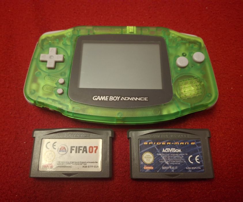 Gameboy Advance + 2 jocuri
