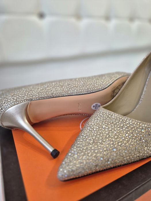 Туфли почти новые