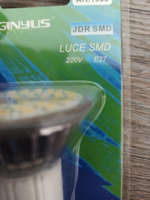 Bec led 220V 3W -180 lumeni E27