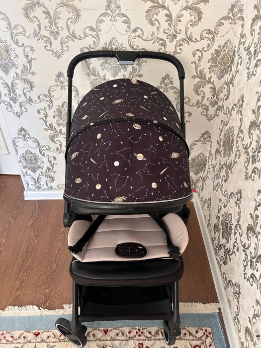 Коляска-NEW LUX,черный цвет.