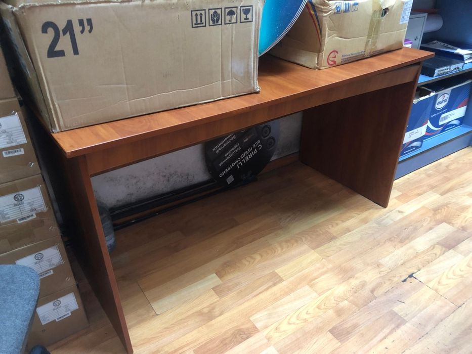 Письменный столы