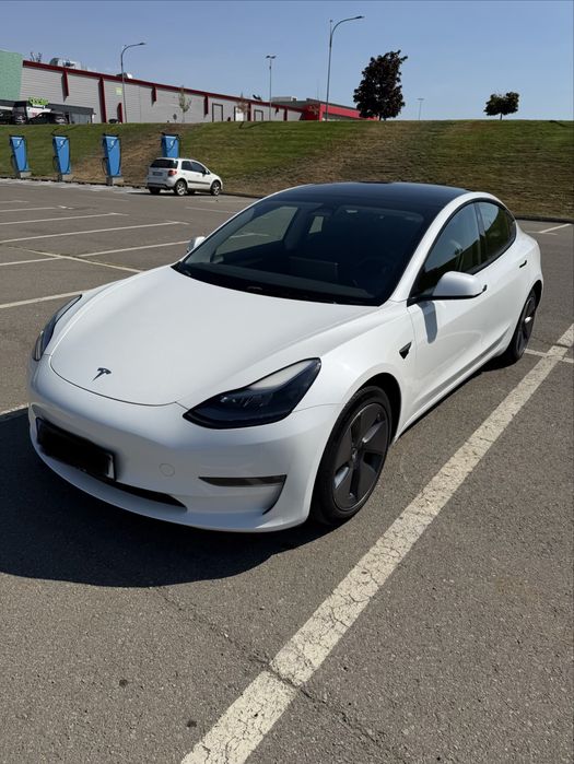 Tesla Model 3 Long Range AWD Dual Motor