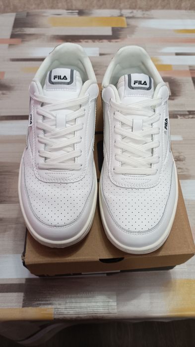 Дамски кожени обувки Fila