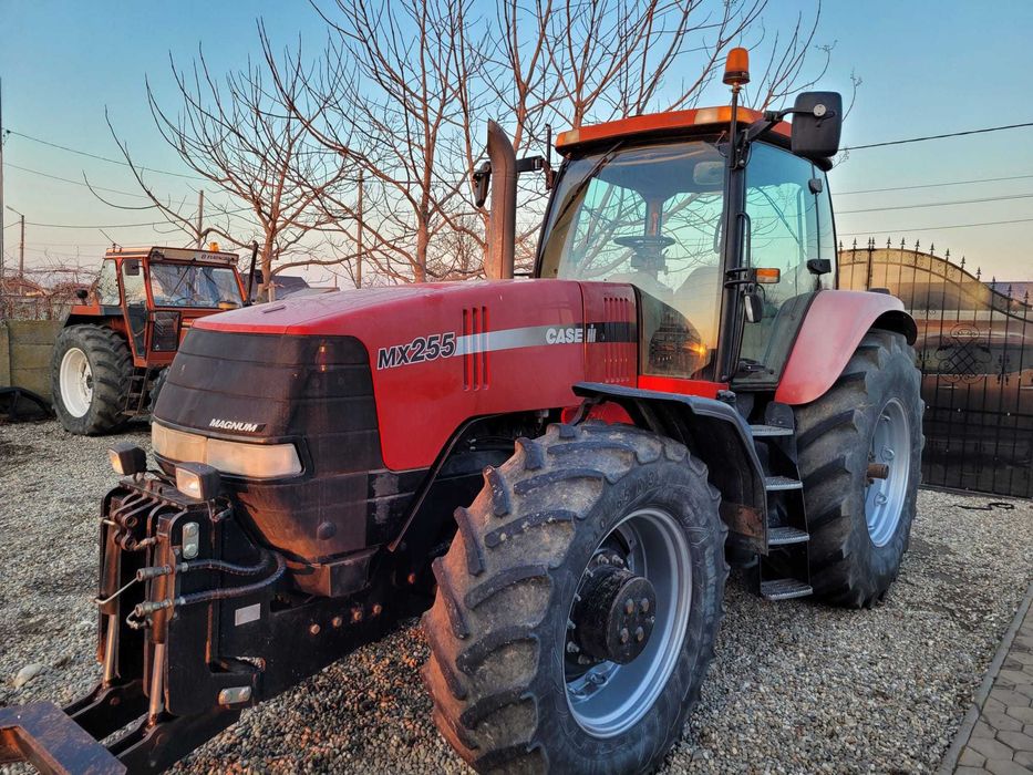 Tractor CASE Magnum MX 255, an 2004, AC, anvelope noi,, 4x4, revizat